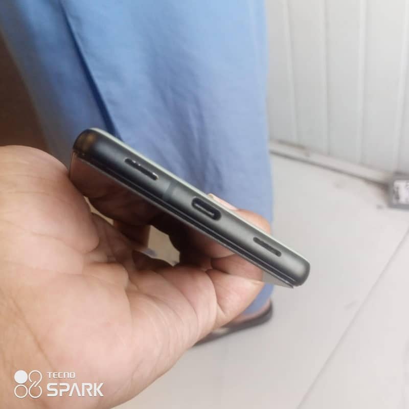 Google Pixel 6a 4