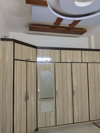 WELL NAINTAINED 3BED DD 1ST FLOOR PORTION AVALIABLE FOR RENT