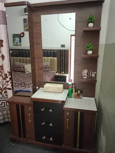 4 piece bedroom set with spring matress