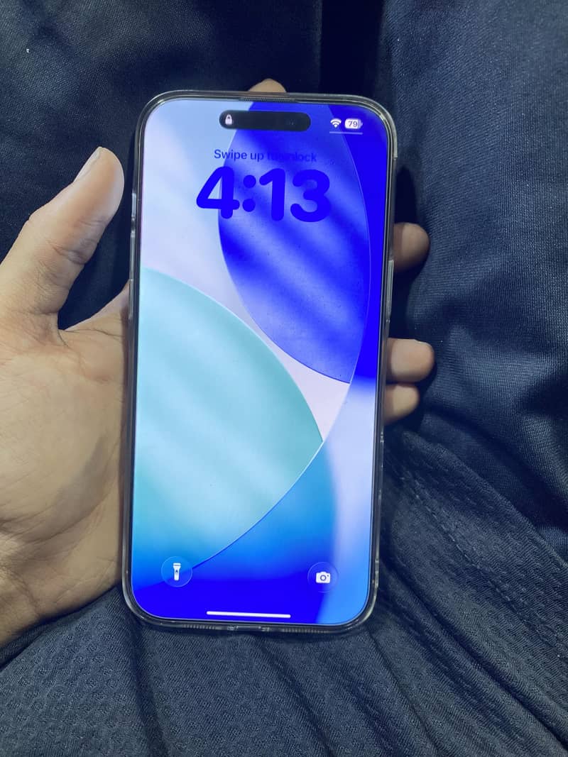 Iphone 16 pro max 4