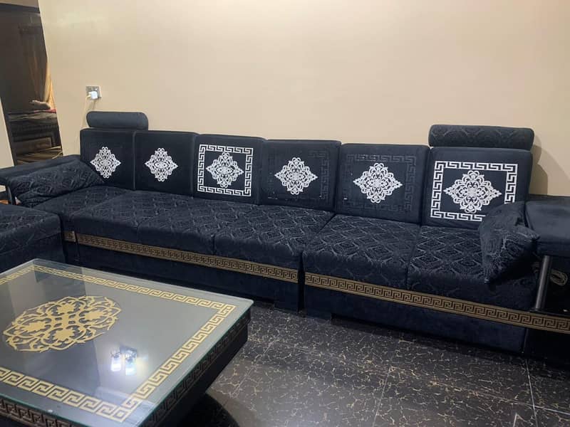 L shaped sofa with table 4