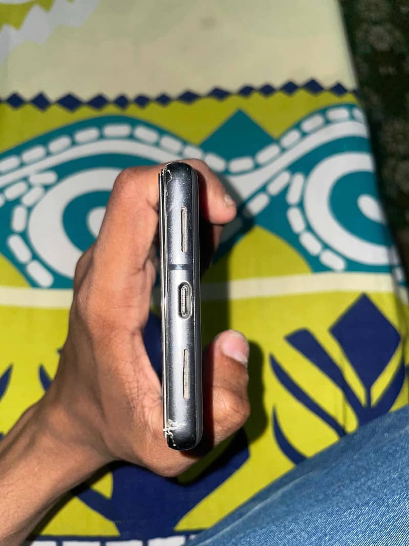 Google Pixel 7 3