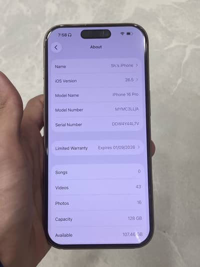 Apple iPhone 16 Pro jv