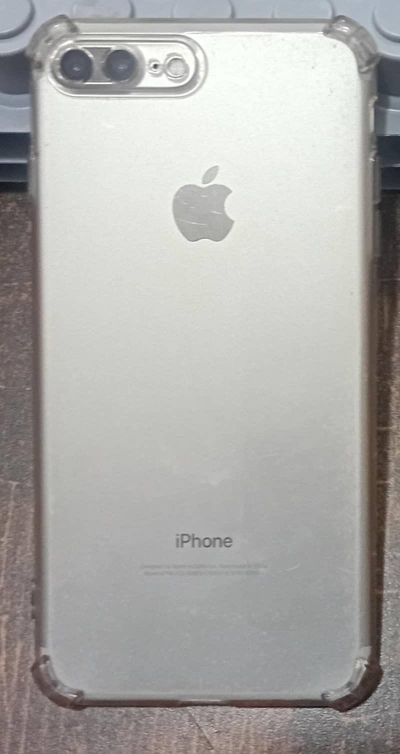 Apple iPhone 7 Plus 4
