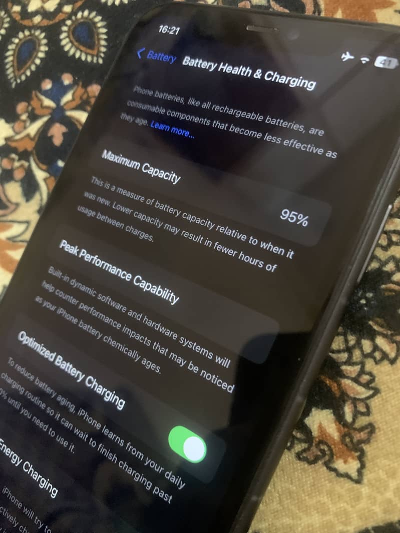 Apple iPhone 11 3