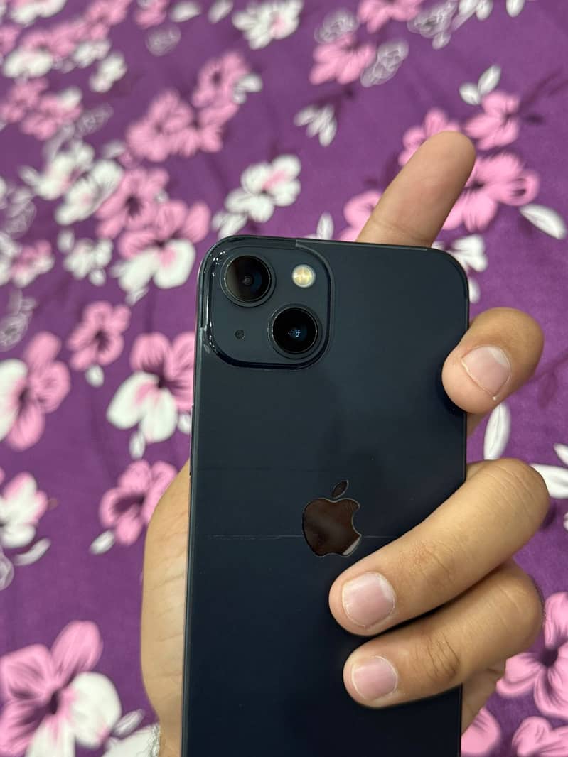 Apple iPhone 13 3