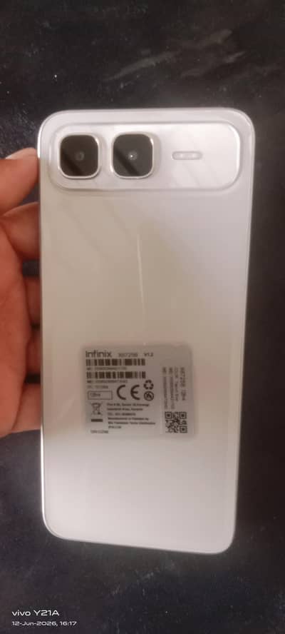 Infinix Smart 10 plus Ai 120Hz 700 nit bright Display.