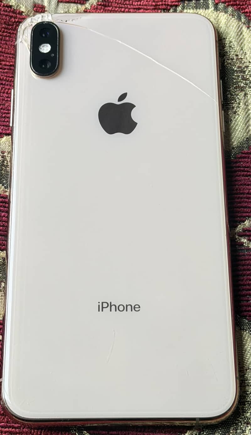 iPhone xs max 1