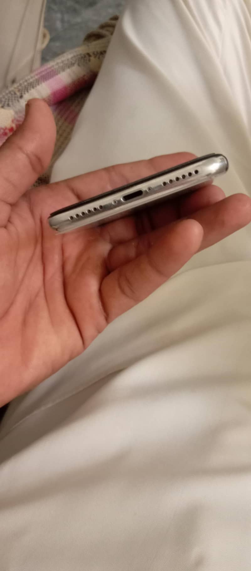 Apple iPhone X 1