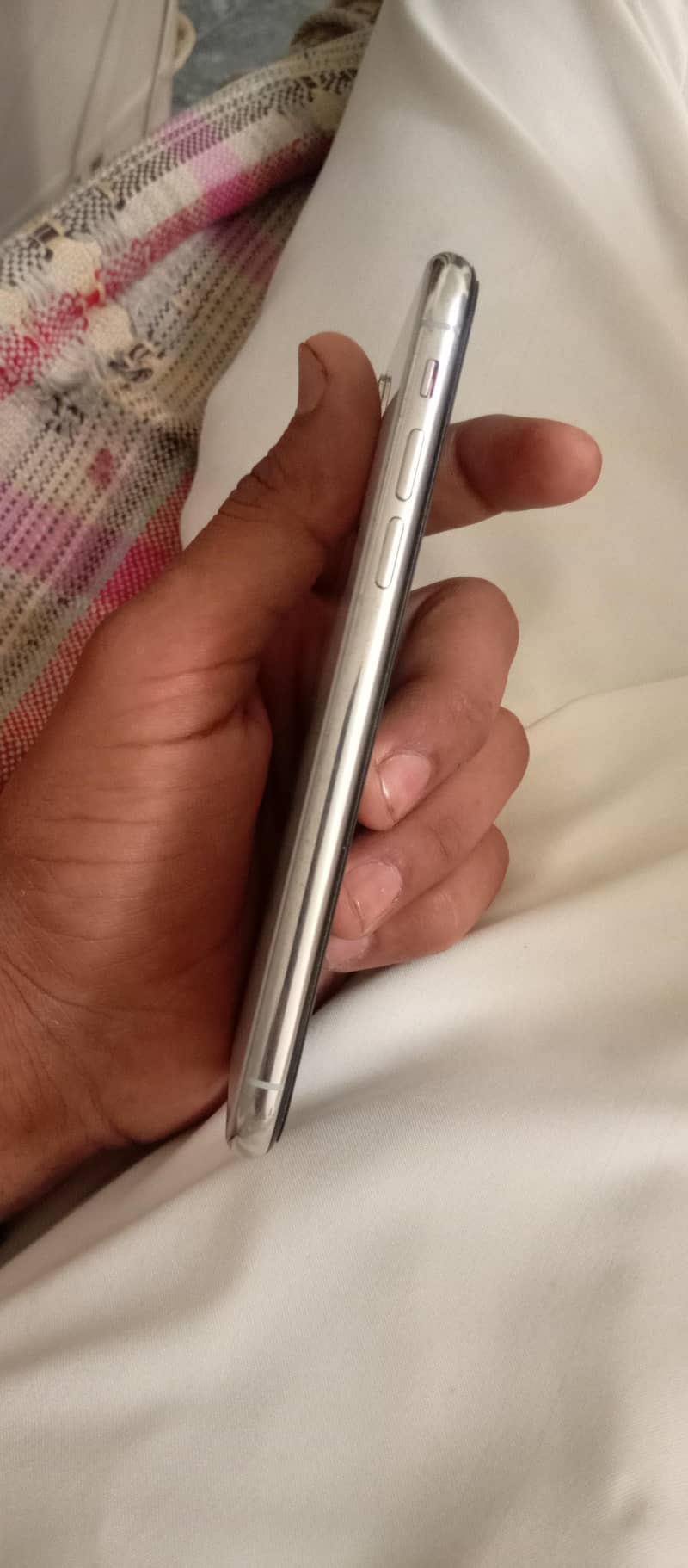 Apple iPhone X 4