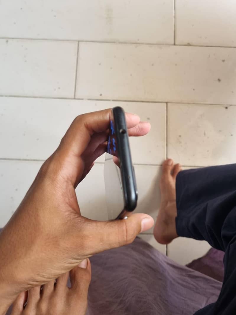 Google Pixel 4a 3