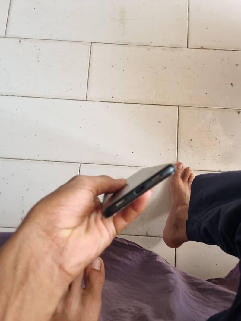 Google Pixel 4a 4