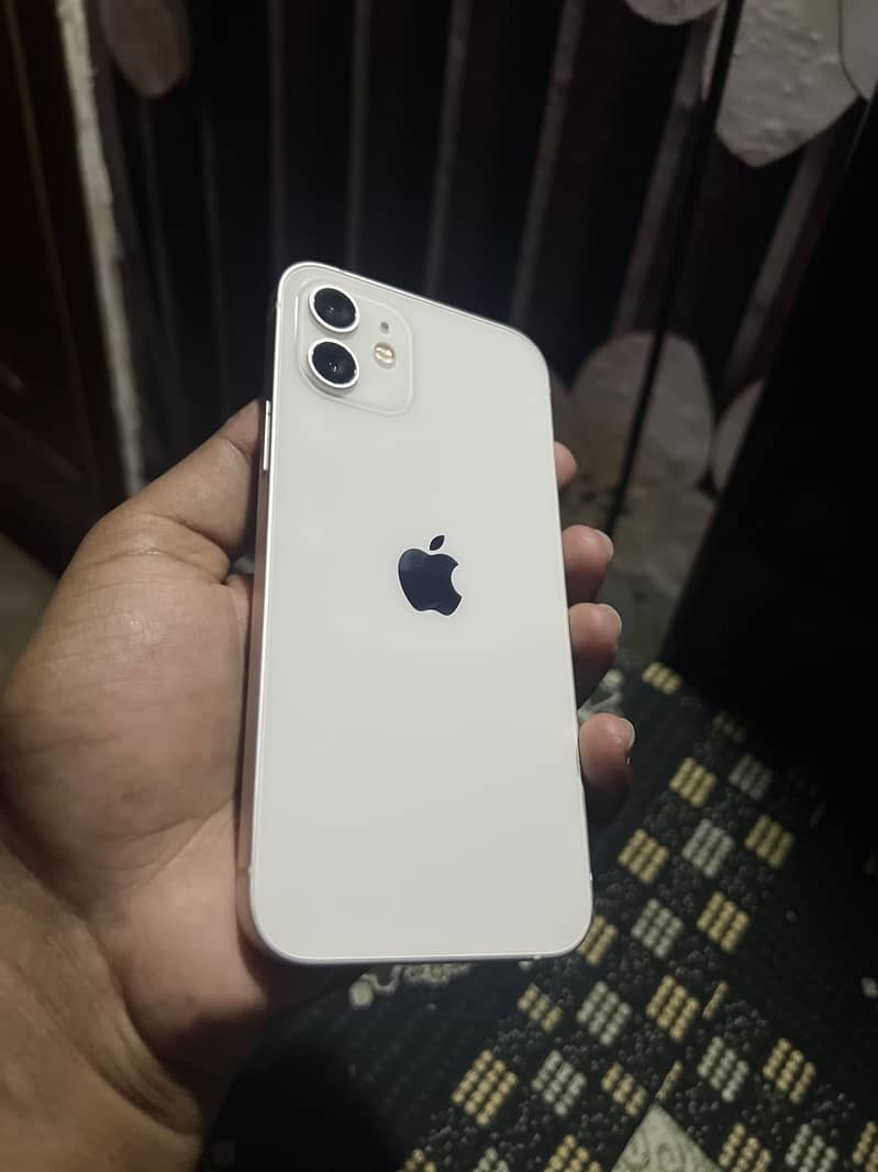 Apple iPhone 12 2