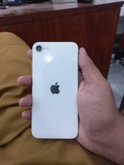 Apple iPhone SE