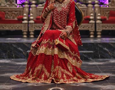 Selling My bridal dress only for Karachi byers