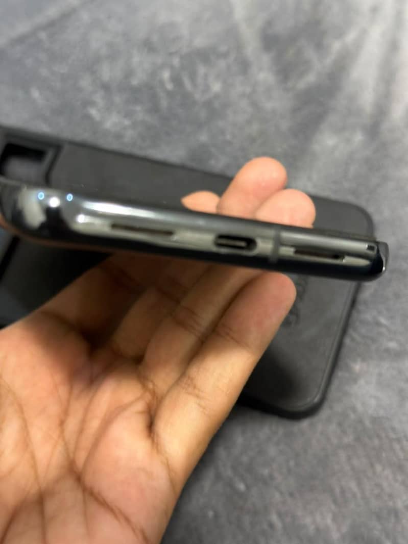 Google Pixel 8 Pro 2
