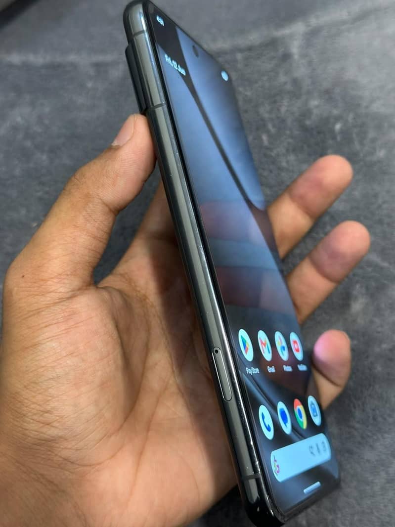 Google Pixel 8 Pro 9