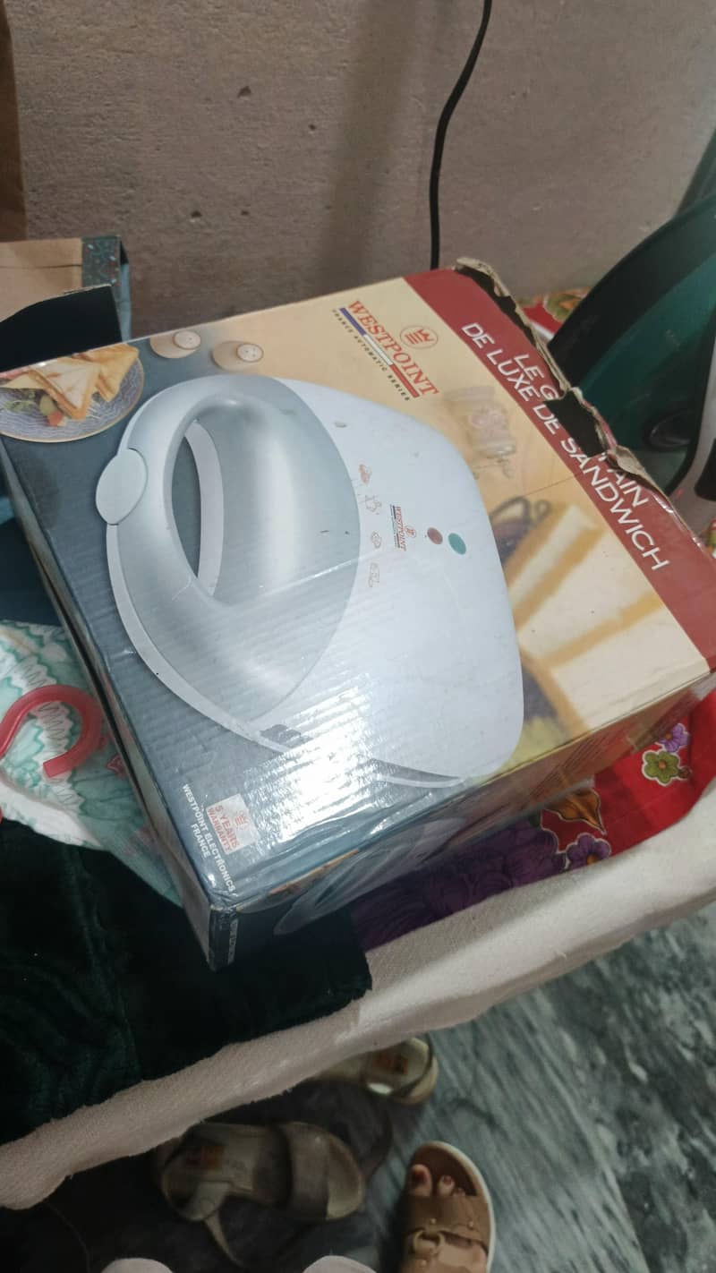 sandwich maker 9