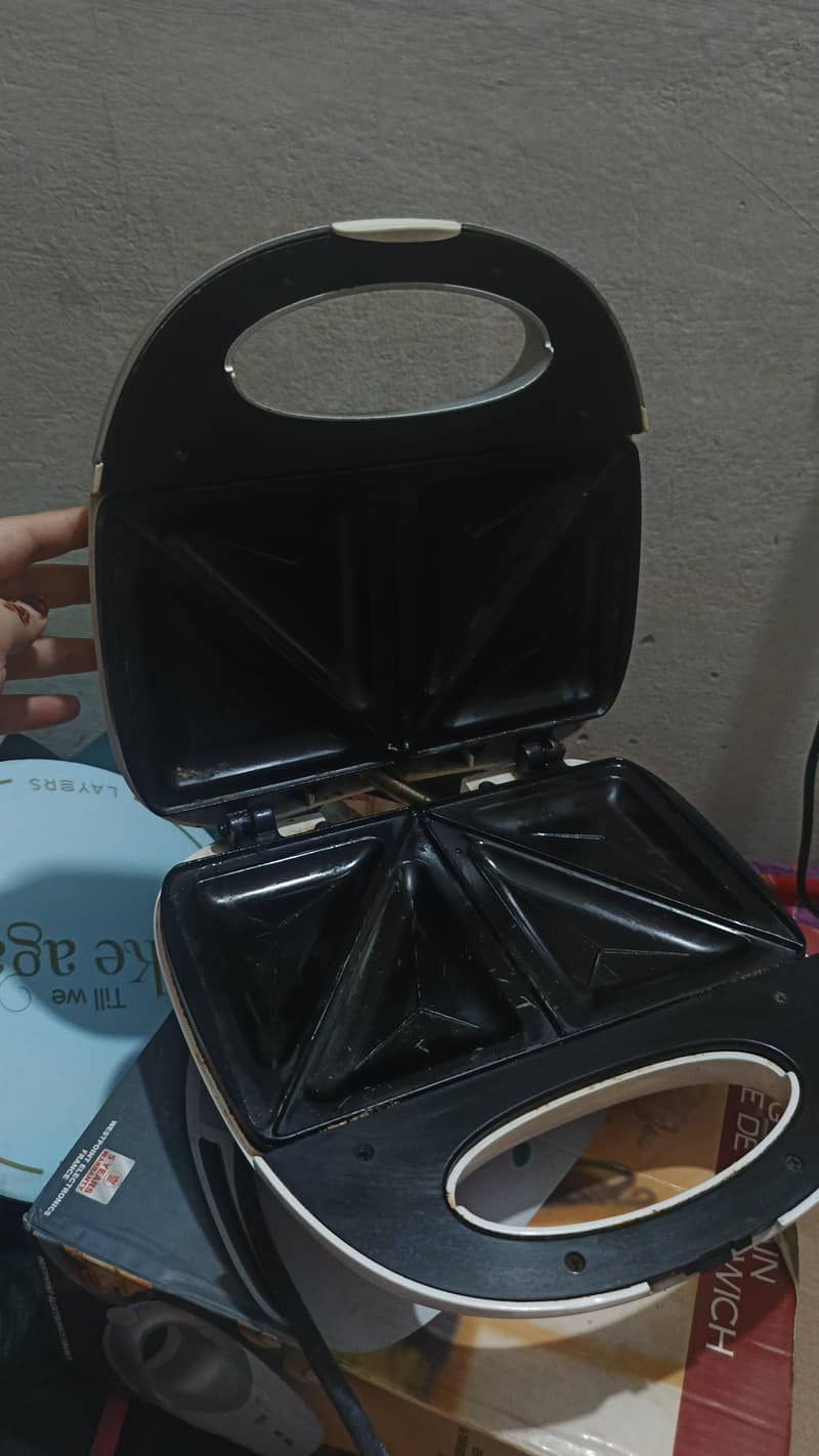 sandwich maker 8
