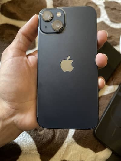 Apple iPhone 13