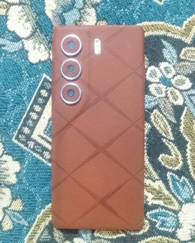 Tecno CAMON 40 Pro