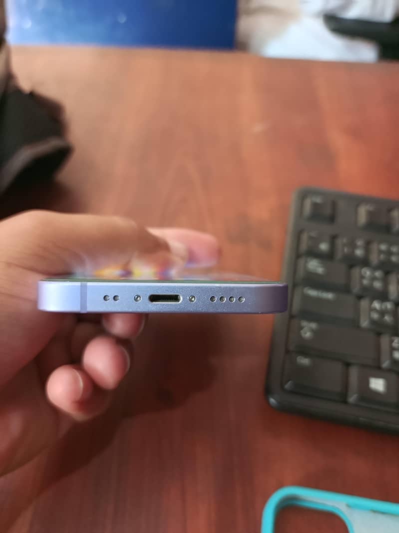 Apple iPhone 12 mini 3
