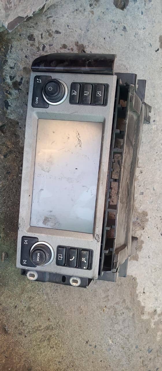 Range rover dvd navigation & amplifier 0