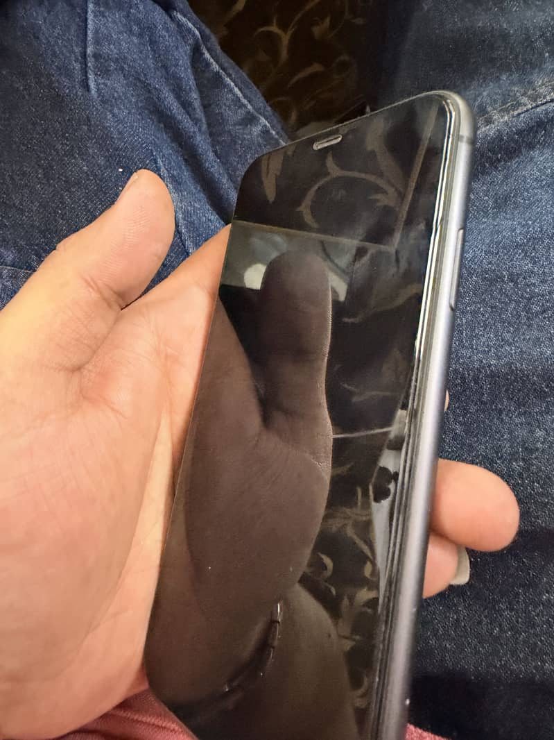 Apple iPhone 11 2