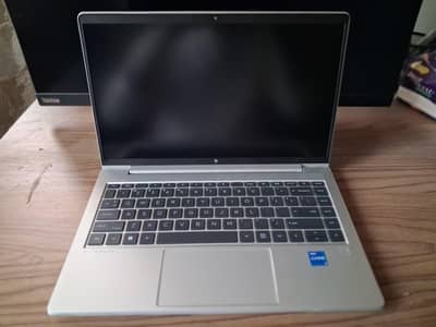 Hp elitebook 640 g10 i5 13th gen 16gb Ddr4 3600mhz, 256gb nvme