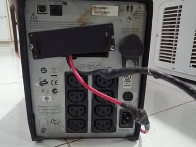 APC SMART UPS 1000VA/700VA