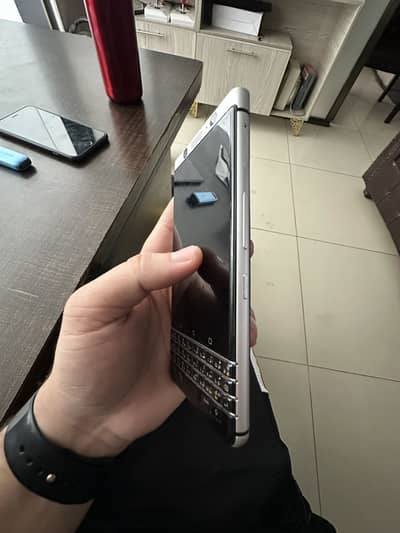 BlackBerry KEYone
