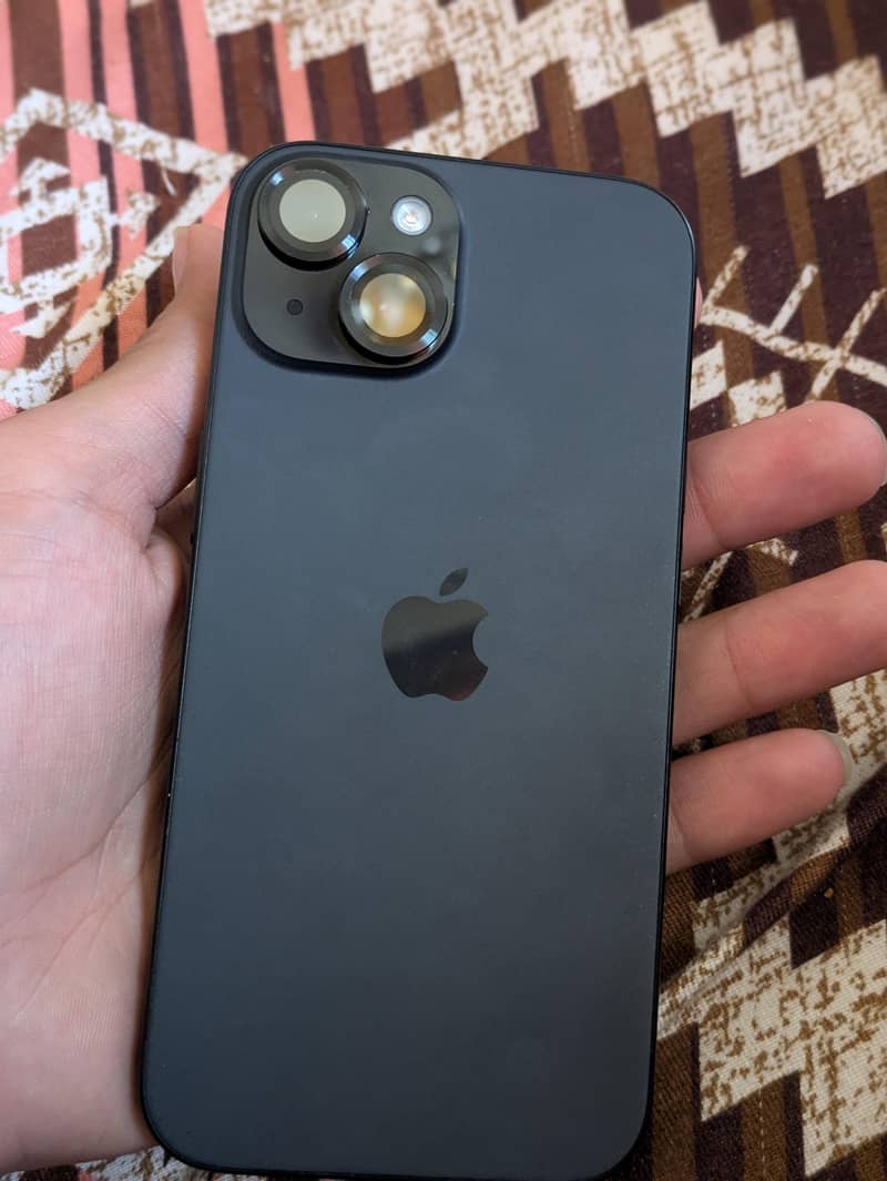 Apple iPhone 15 6