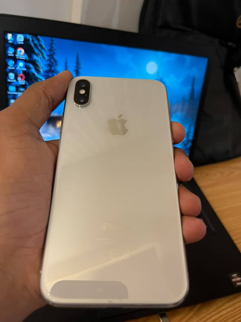 Apple iPhone X 1