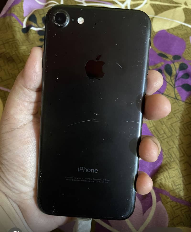 Apple iPhone 7 3