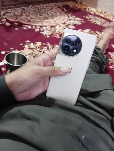 One Plus 11 5g