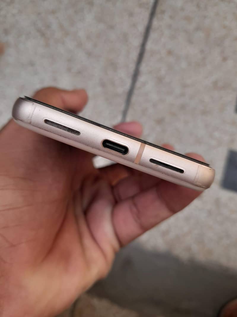 Google Pixel 8 1