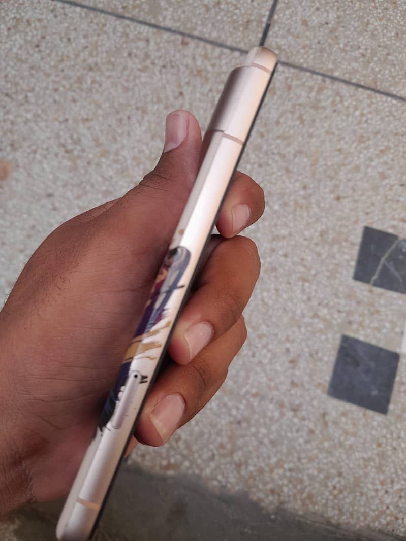 Google Pixel 8 3