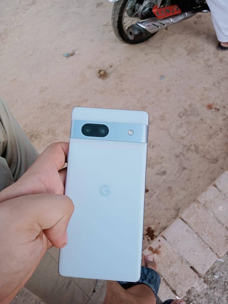 Google Pixel 7a 3