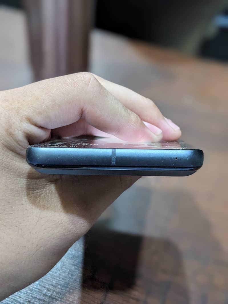 Google Pixel 8 5