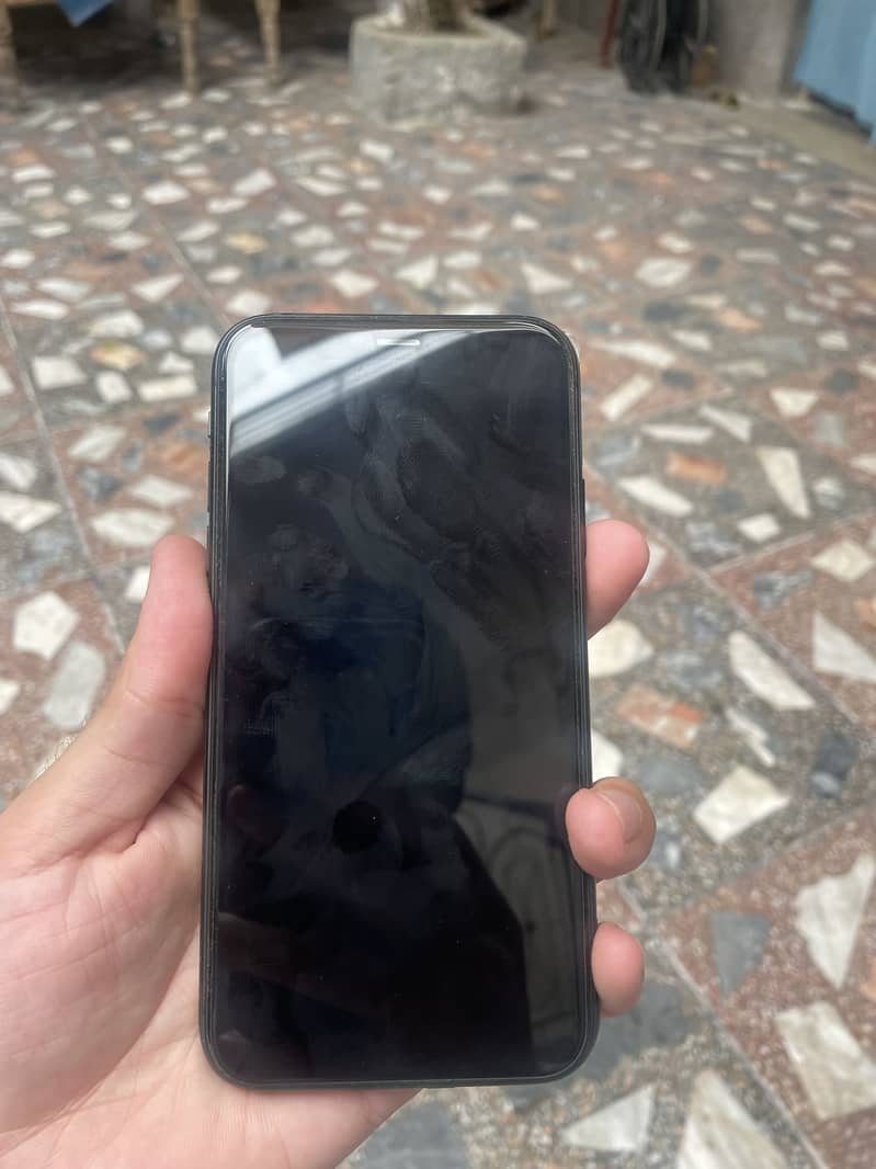 Apple iPhone 11 6