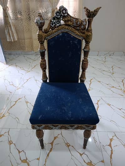 8 chair with glass dinning table