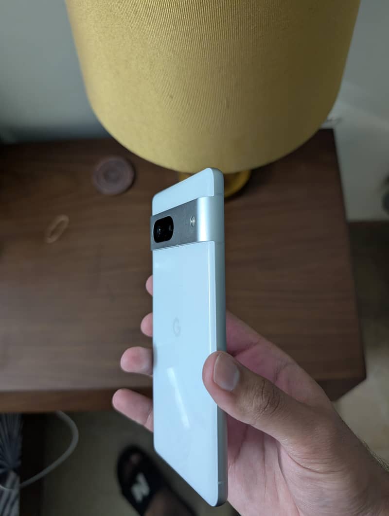 Google Pixel 7 4