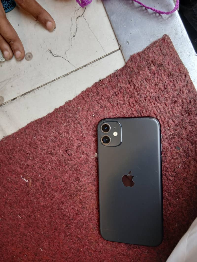 Apple iPhone 11 0