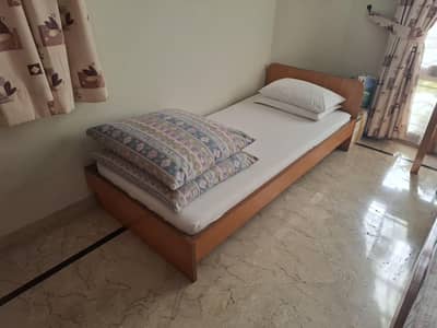 single bed with mattress