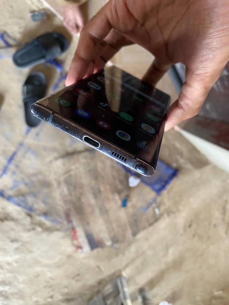 Samsung Mobile Note 10 Plus 4