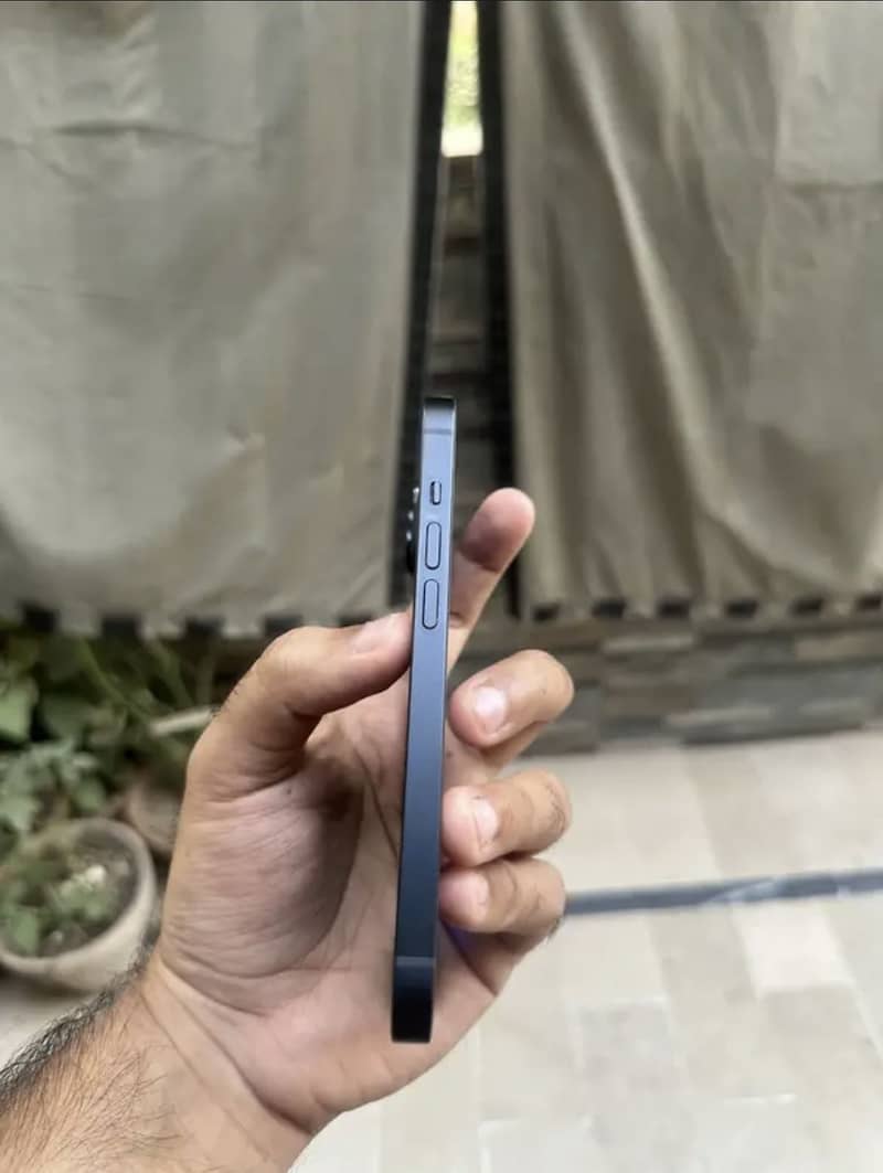 Apple iPhone 14 0