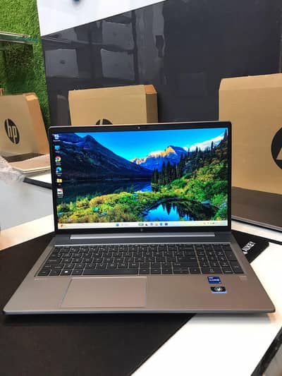 HP Zbook Power G9 Mobile Workstation i7 12th 4GB GPU 16g/1TB