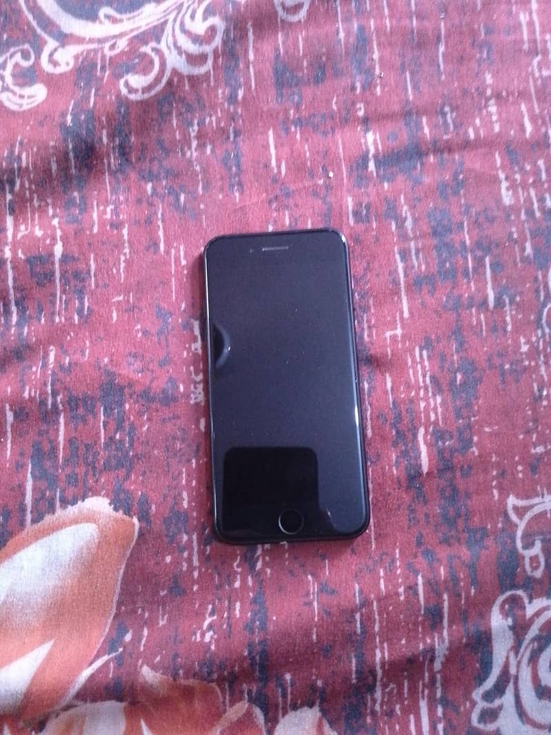 Apple iPhone 7 1