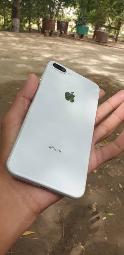 Apple iPhone 8 Plus
