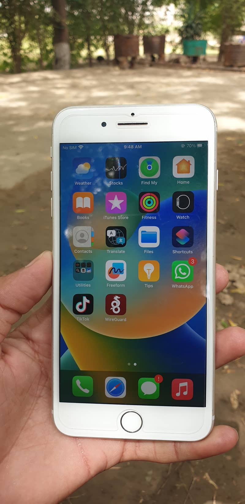 Apple iPhone 8 Plus 5